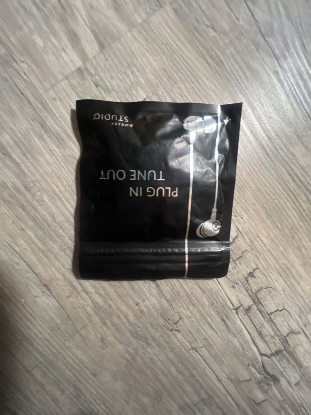 Delta Studio Plug In Tune Out In-Ear Wired Earbuds